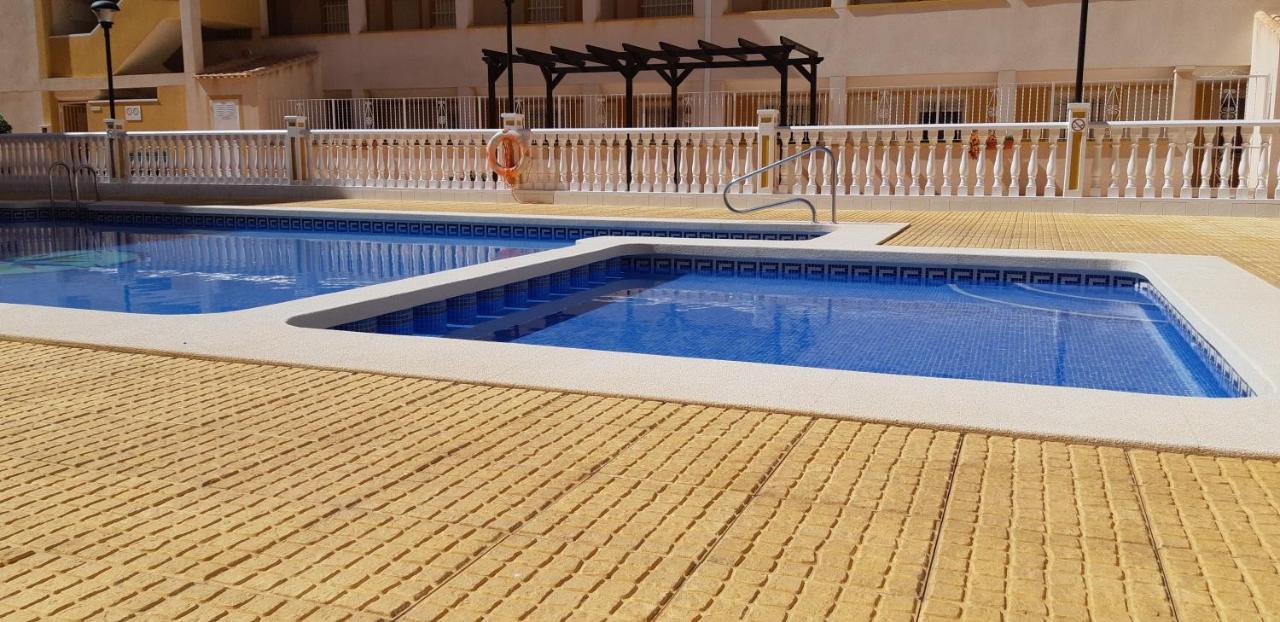 Mar De Cristal Resort Apartamentos - Parking Exterior foto