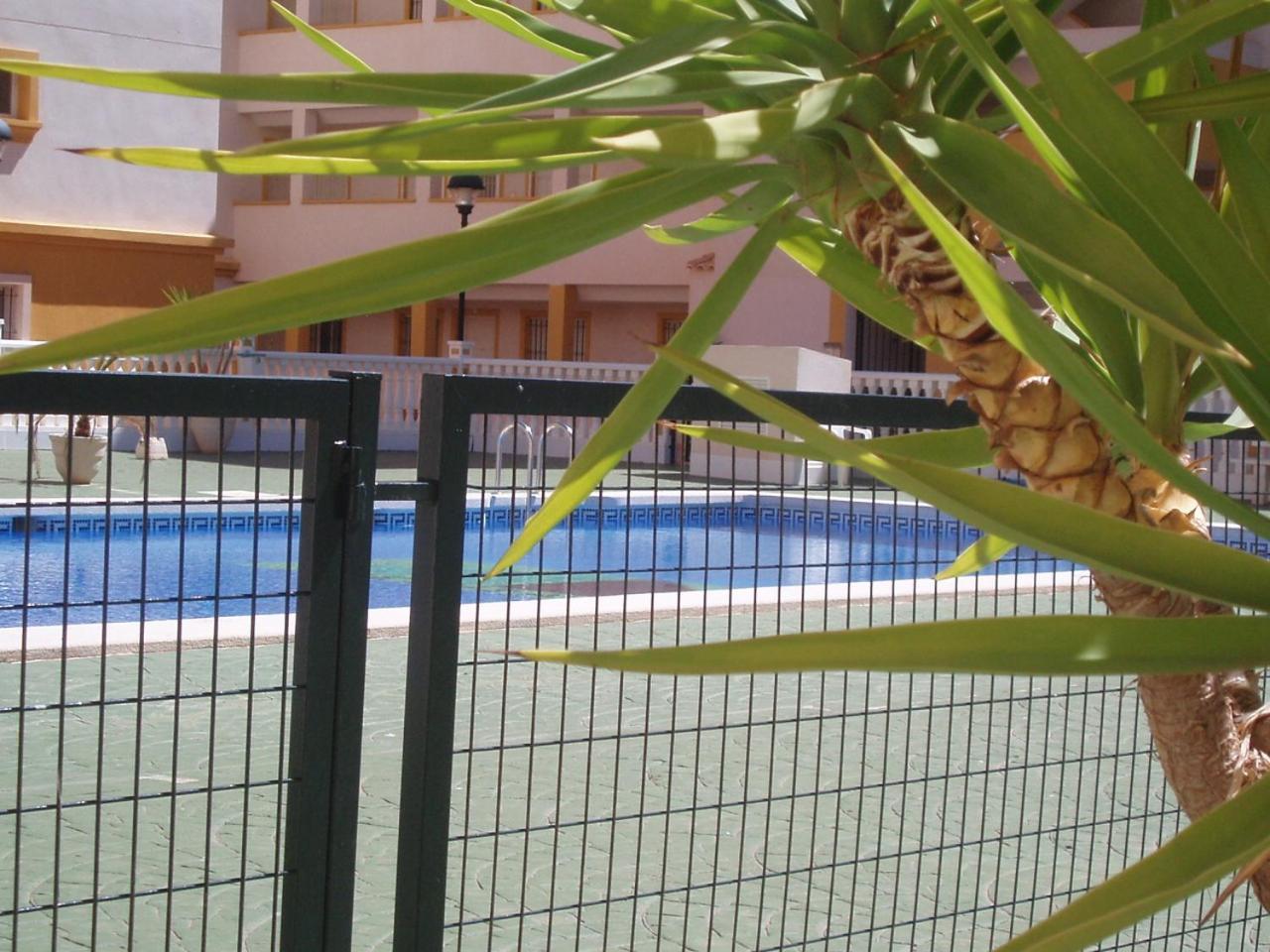 Mar De Cristal Resort Apartamentos - Parking Exterior foto